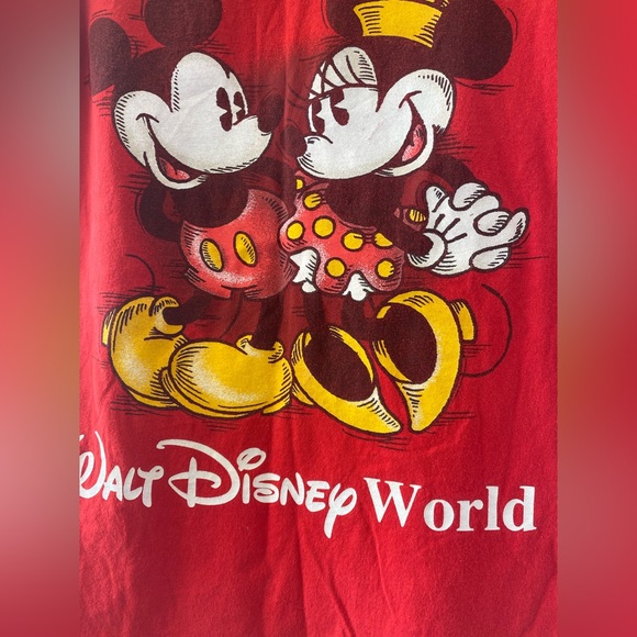 Vintage Disney World t-shirt - Picture 3 of 3